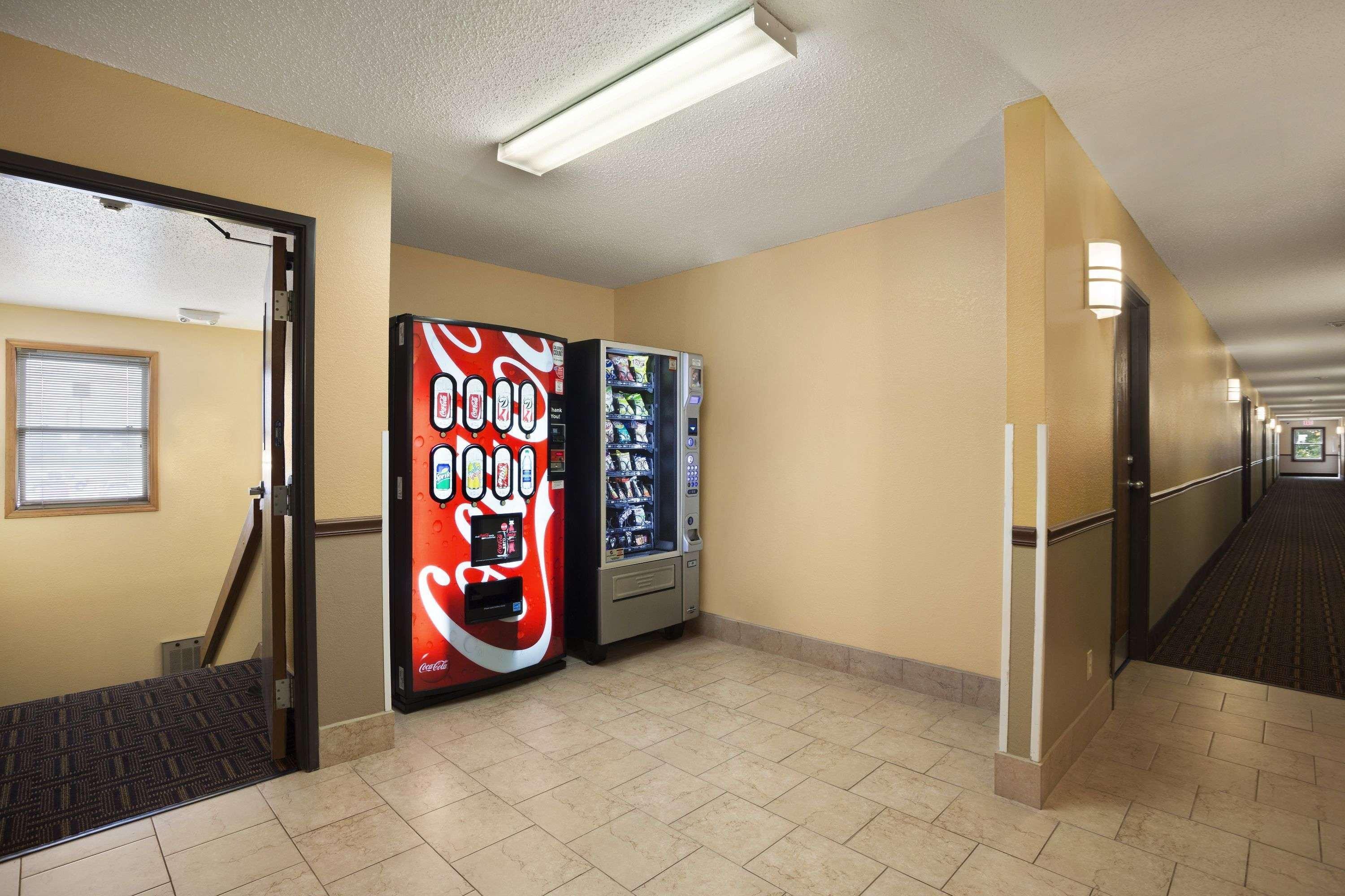 Hotel Super 8 By Wyndham Mattoon Zewnętrze zdjęcie